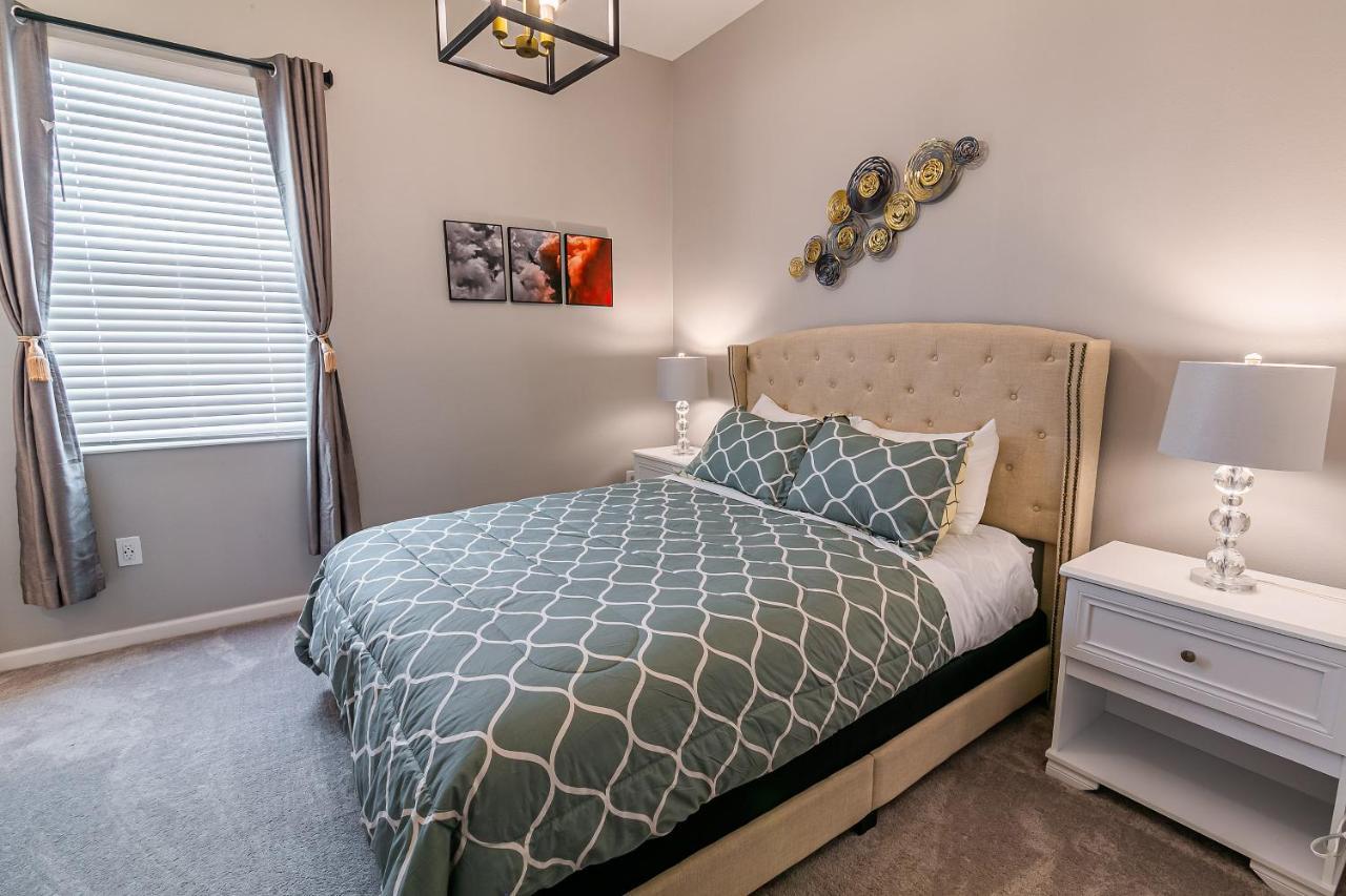 Luxury 12 Bedrooms Pool House 10 Min To Disney4630 Kissimmee Eksteriør billede