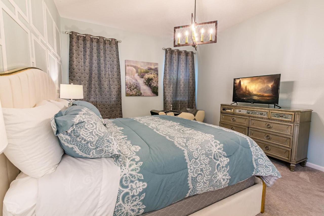 Luxury 12 Bedrooms Pool House 10 Min To Disney4630 Kissimmee Eksteriør billede