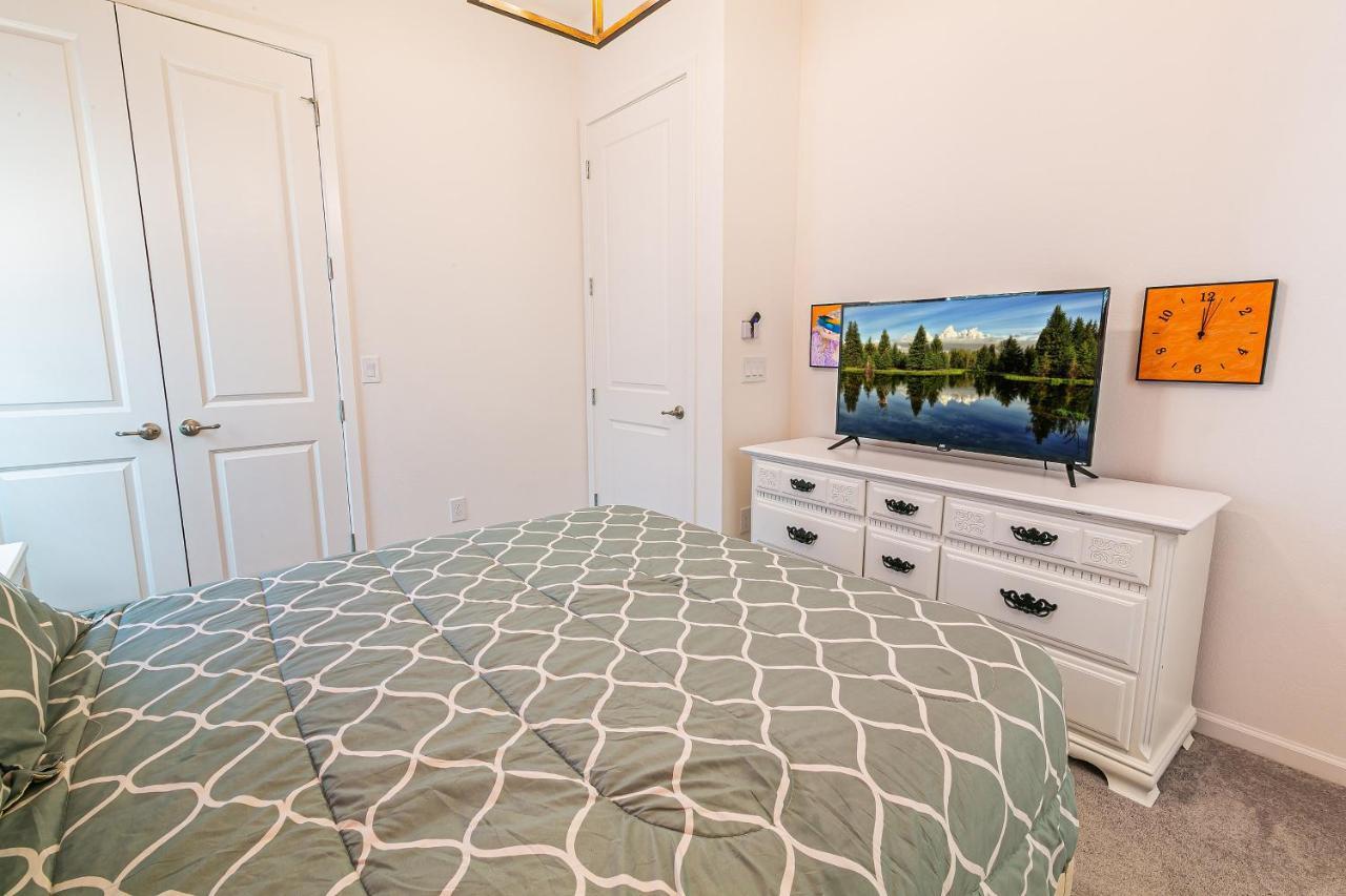 Luxury 12 Bedrooms Pool House 10 Min To Disney4630 Kissimmee Eksteriør billede